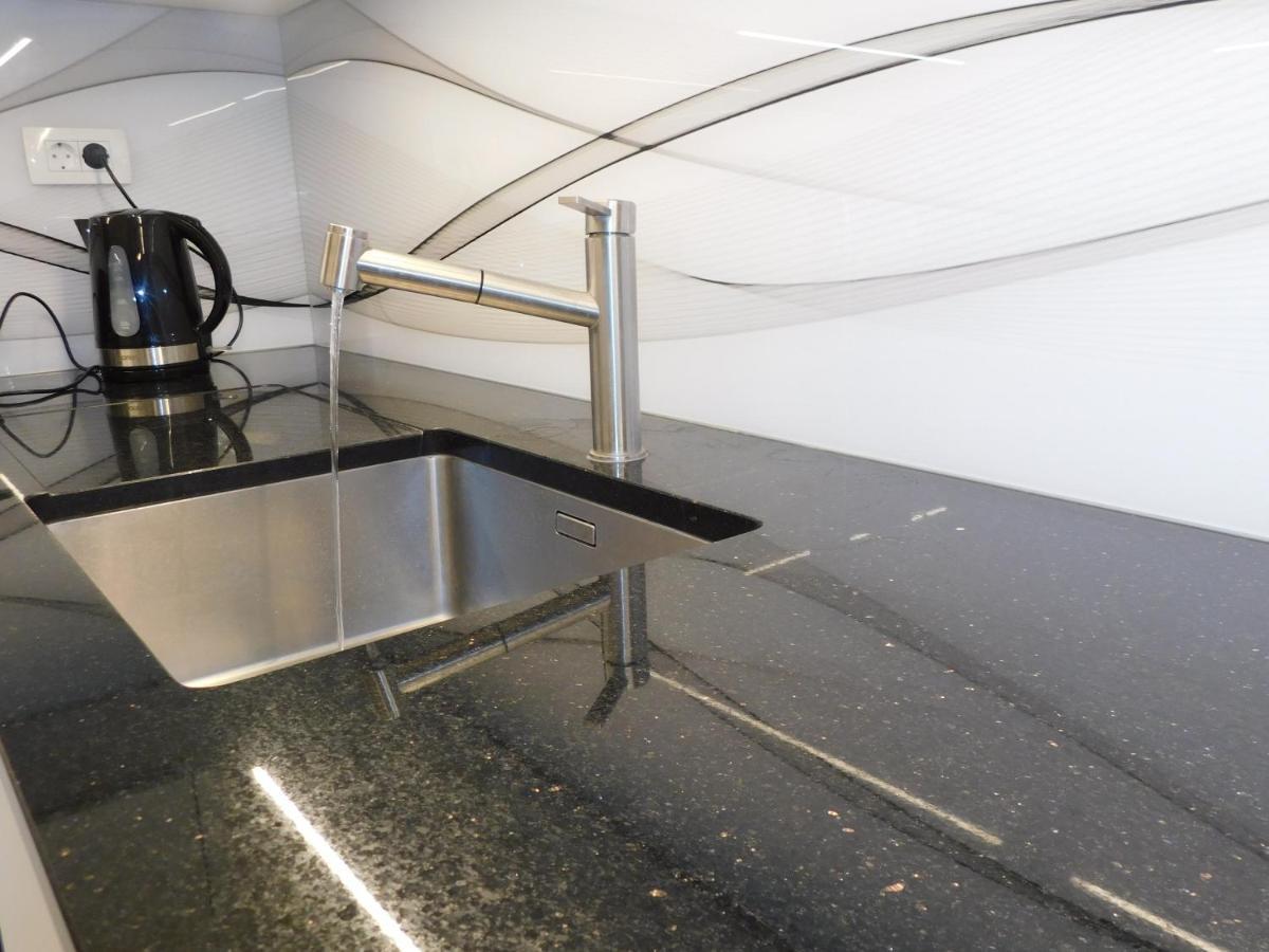 Modern Apartment Hrenova Street Ljubljana Ngoại thất bức ảnh