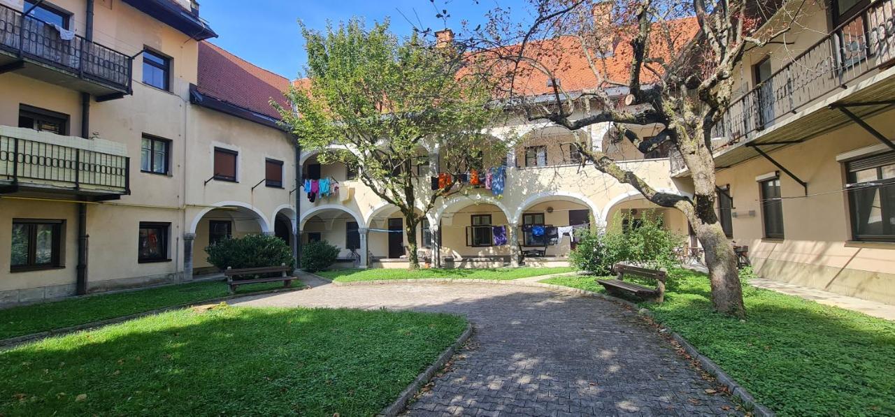 Modern Apartment Hrenova Street Ljubljana Ngoại thất bức ảnh